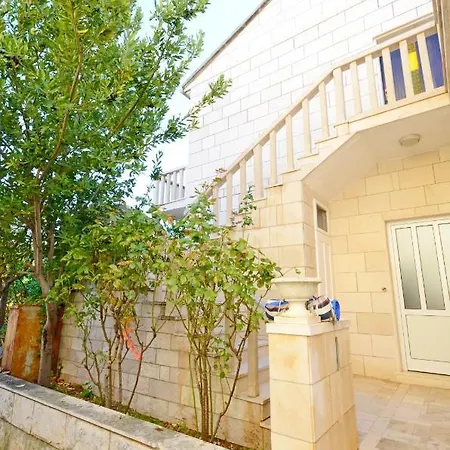 Jerka Апартаменты *